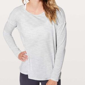 Lululemon Back Into It Long Sleeve
3 Colour Space Dye Ice Gray Alpine White 4
